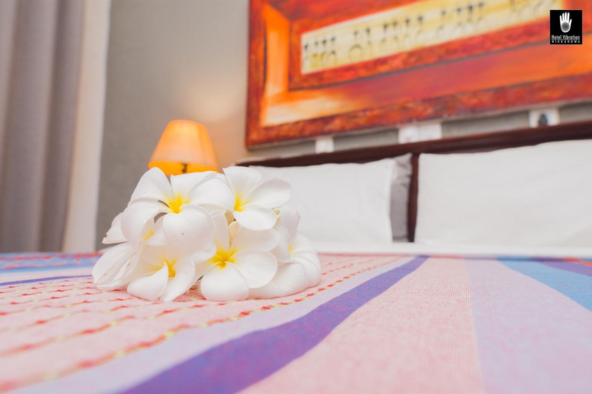 Hotel Vibration Hikkaduwa Eksteriør bilde