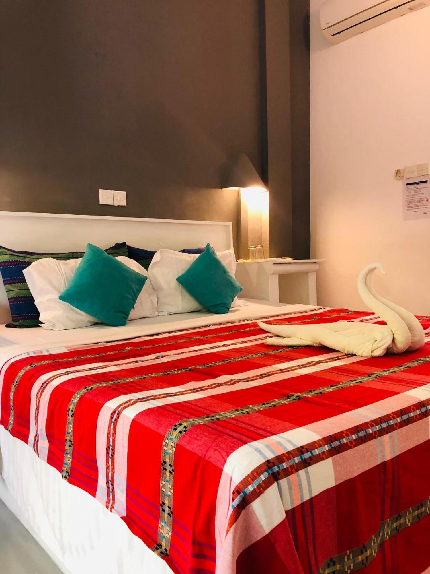 Hotel Vibration Hikkaduwa Rom bilde